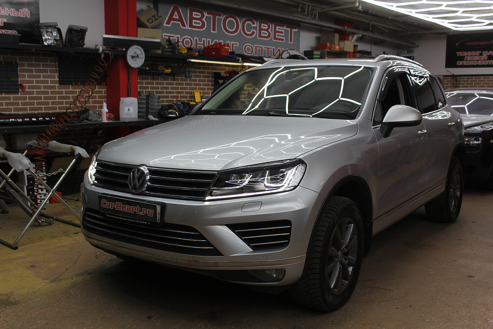Volkswagen Touareg - Замена штатных ксеноновых линз на современные диодные, замена световодов и плат световодов