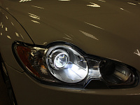 Jaguar XF, замена штатных модулей на бидиодные, полировка и оклейка фар