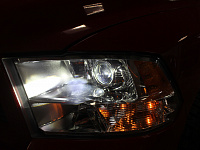 Dodge RAM установка бидиодных модулей в штатные отражатели, восстановление стекол фар