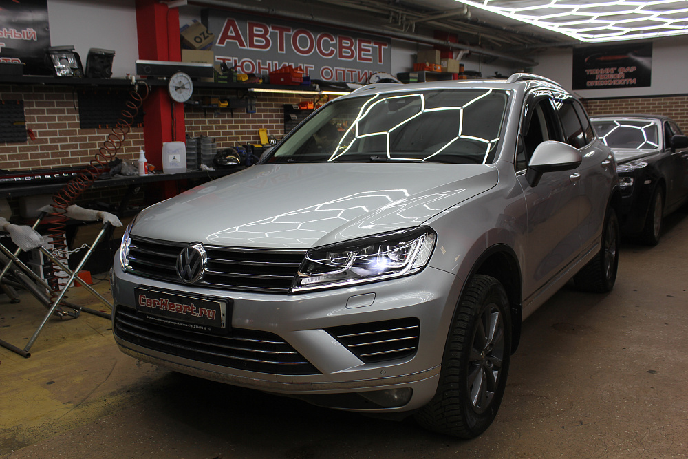 Volkswagen Touareg - Замена штатных ксеноновых линз на современные диодные, замена световодов и плат световодов