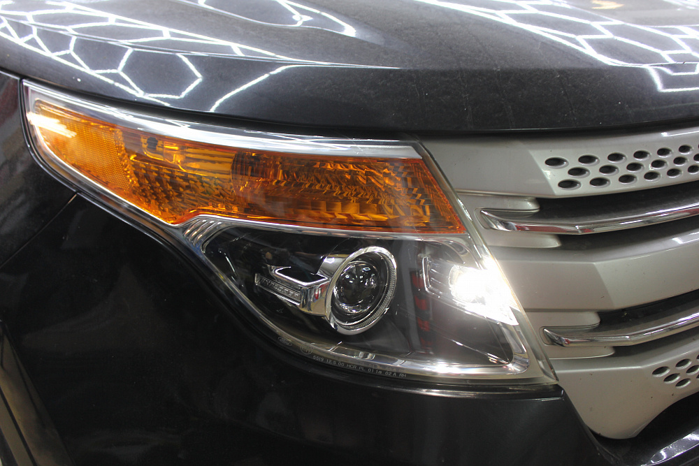 Ford Explorer V - Замена штатных ксеноновых линз на современные диодные модули, восстановление прозрачности стекол фар
