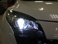 Renault Megane RS, замена линз на светодиодные, полировка и оклейка фар