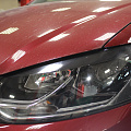 Volkswagen Polo -  Установка диодных линз в штатный отражатель, восстановление прозрачности стекол, замена ламп противотуманных фар на диодные