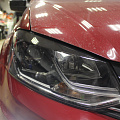 Volkswagen Polo -  Установка диодных линз в штатный отражатель, восстановление прозрачности стекол, замена ламп противотуманных фар на диодные
