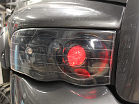 Dodge Ram 3-го поколения установка биксеноновых линз Koito Q5 с гравировкой "Кастет"