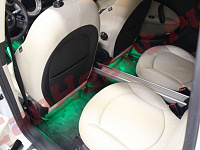MINI Cooper Countryman, установка RGB-подсветки ног