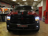 Dodge Ram - замена линз на светодиодные.